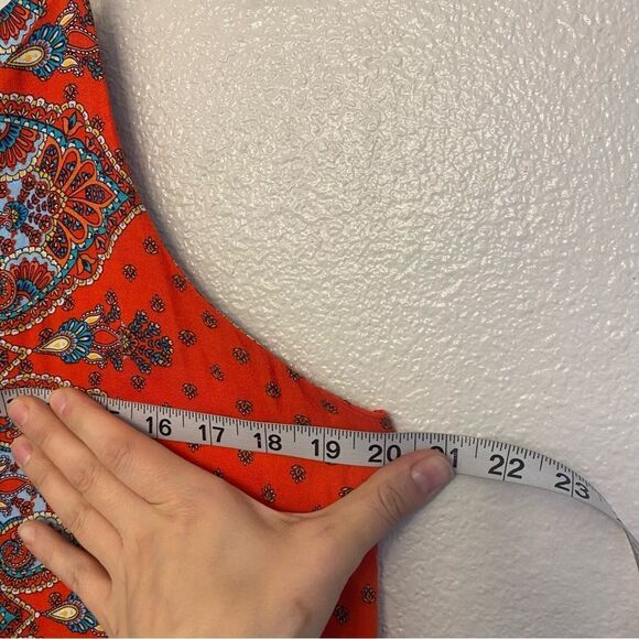 Verse sleeveless blouse tank Top red boho Paisley silky Rayon M - Picture 6 of 9